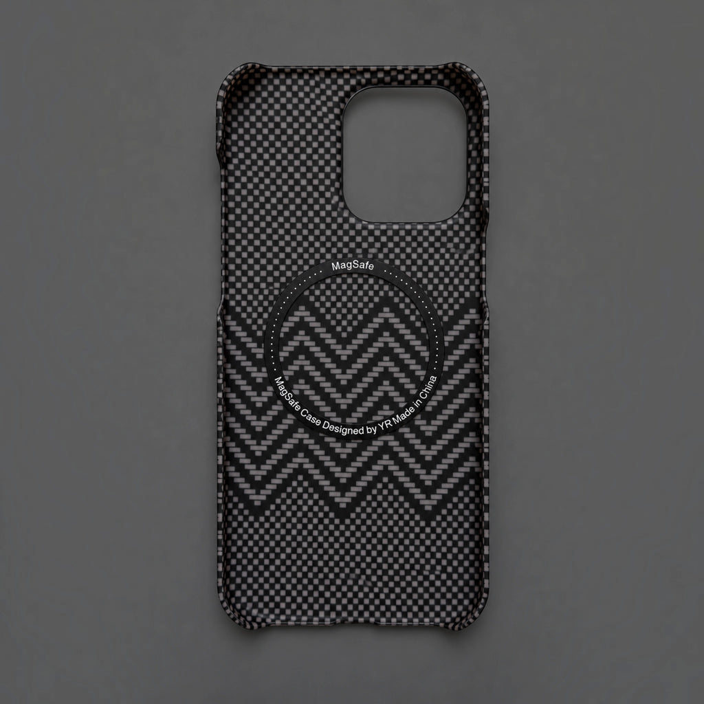 Textured Zigzag MagSafe Case — iPhone Pro Max